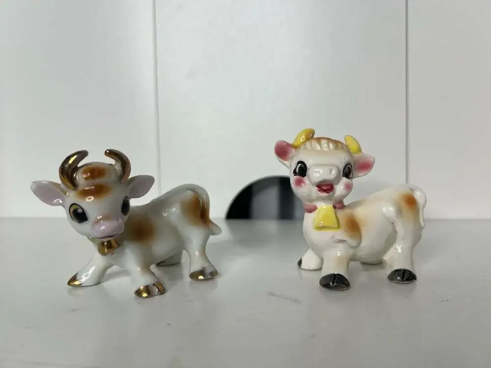 Vintage Anthropomorphic Cow Ceramic Salt and Pepper Shakers Made in Japan